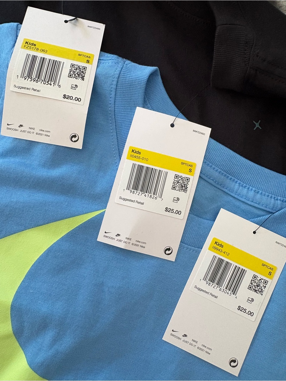 Nike Boys Kids Lot Bundle Set of 3 short sleeve tshirts athletic size small NWt - Picture 2 of 4